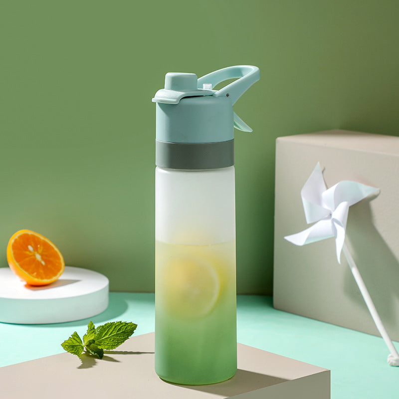 700ml Spray Water Bottle for Outdoor Sport