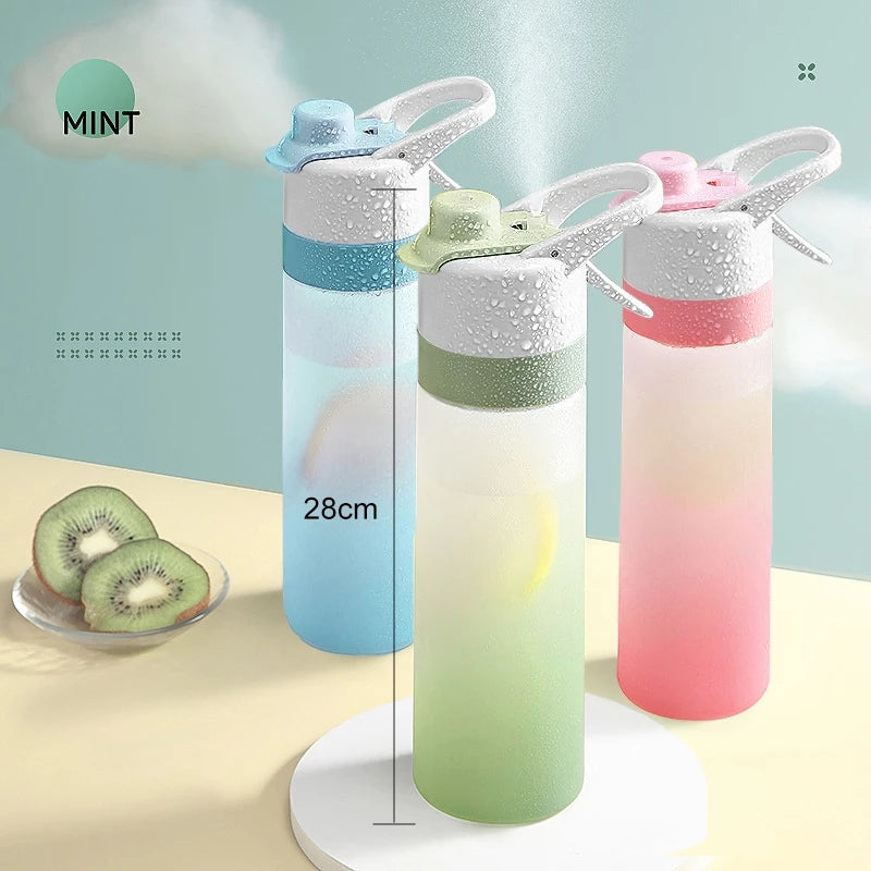 700ml Spray Water Bottle for Outdoor Sport