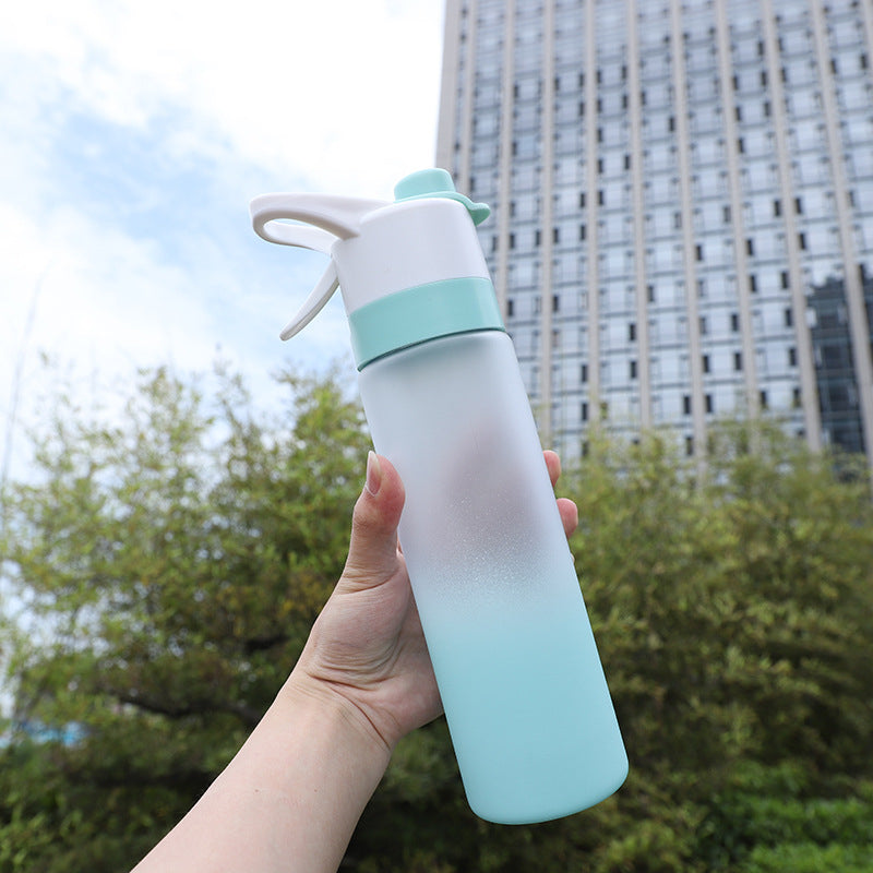 700ml Spray Water Bottle for Outdoor Sport