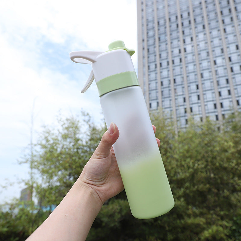 700ml Spray Water Bottle for Outdoor Sport